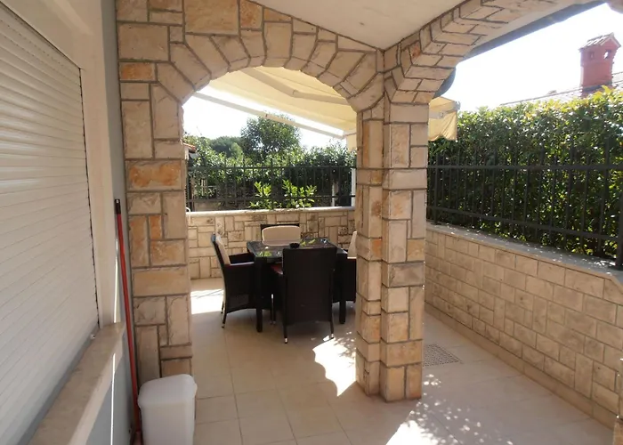 Prázdninový dům Ines 1 By Interhome Pula